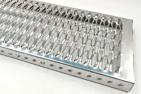 Anti-slip plate
